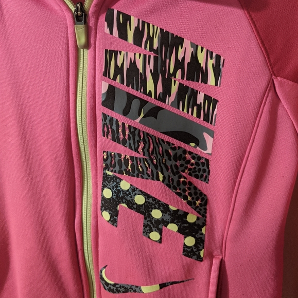 Nike size Medium Thermafit jacket - Picture 8 of 9